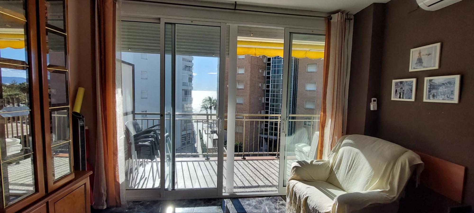1 Linea De Playa + Parking! Salou
